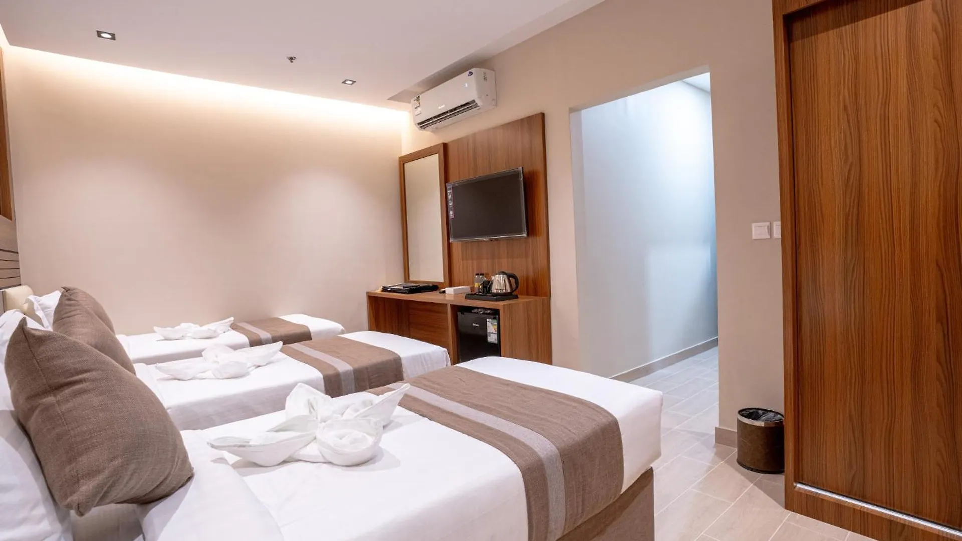 Kenana Al Aziziah Hotel By Orvana Mecca Saudi Arabia