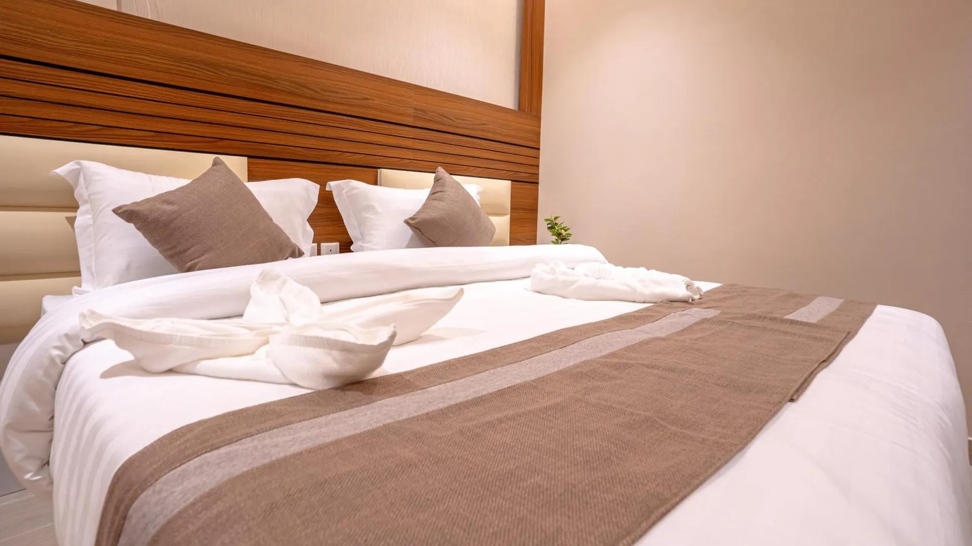 Kenana Al Aziziah Hotel By Orvana Mekke